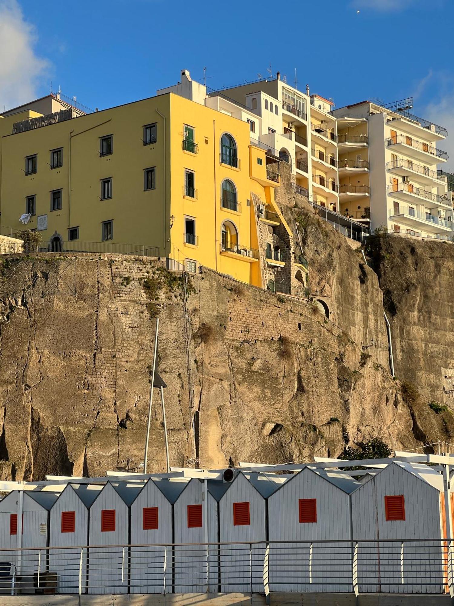 Dipintodazzurro, Appartamento Sul Mare Di Sorrento Meta Εξωτερικό φωτογραφία